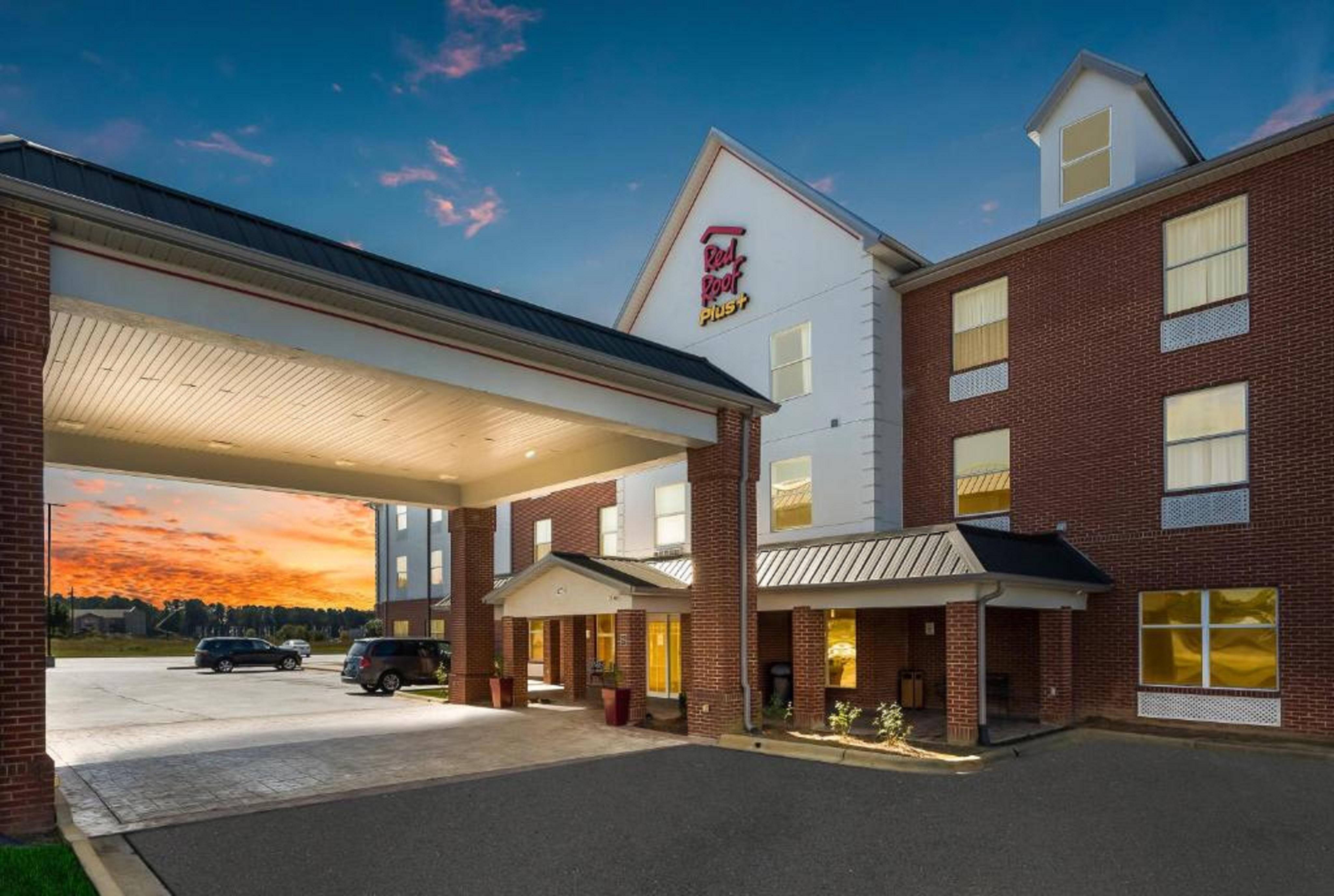 Red Roof Inn Plus & Suites Birmingham - Bessemer Exterior foto