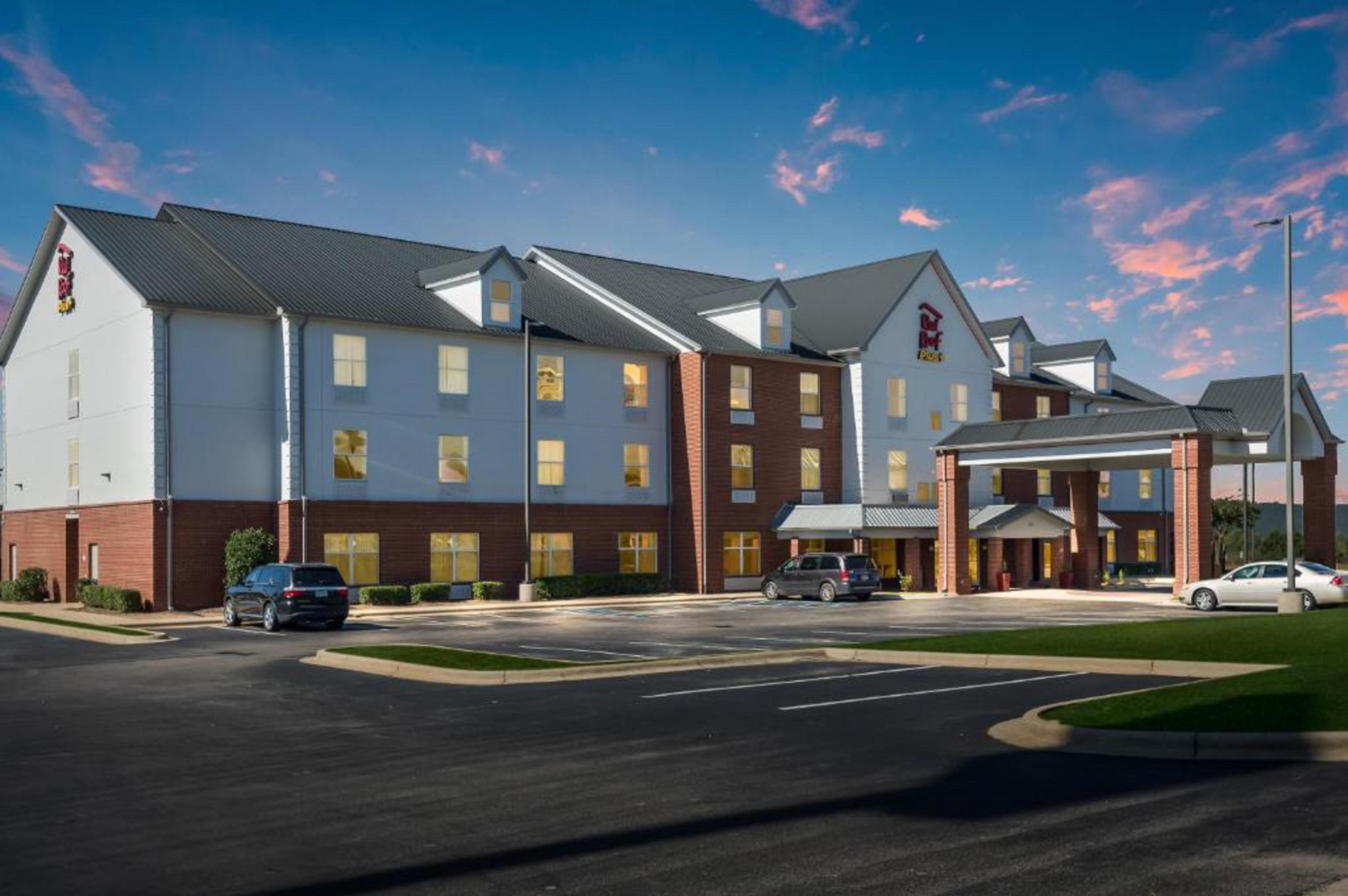 Red Roof Inn Plus & Suites Birmingham - Bessemer Exterior foto